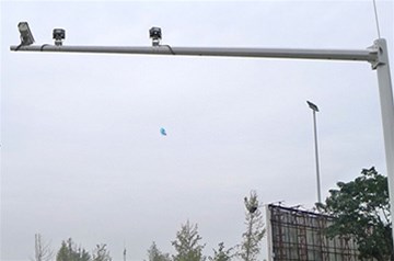 山西公路監(jiān)控桿施工中應(yīng)注意哪些問題？太原市鑫雨杭告訴您